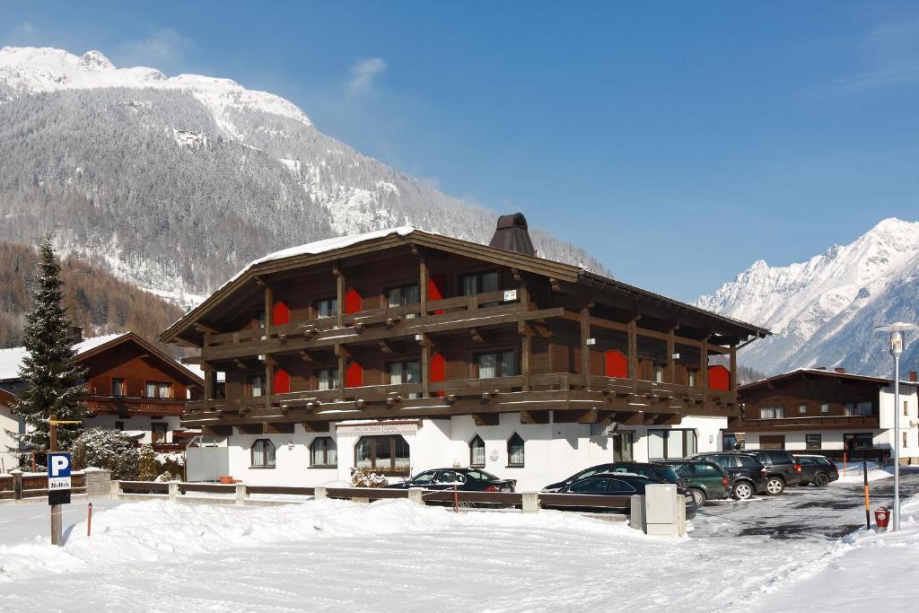 Hotel Garni Maria Theresia Sölden Kültér fotó