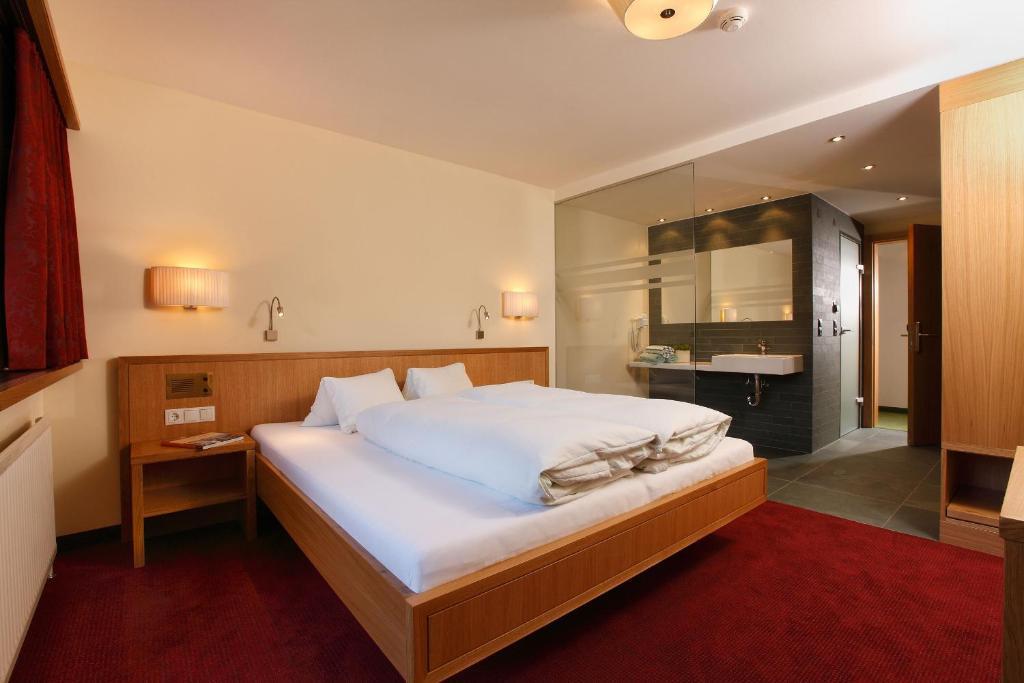 Hotel Garni Maria Theresia Sölden Kültér fotó